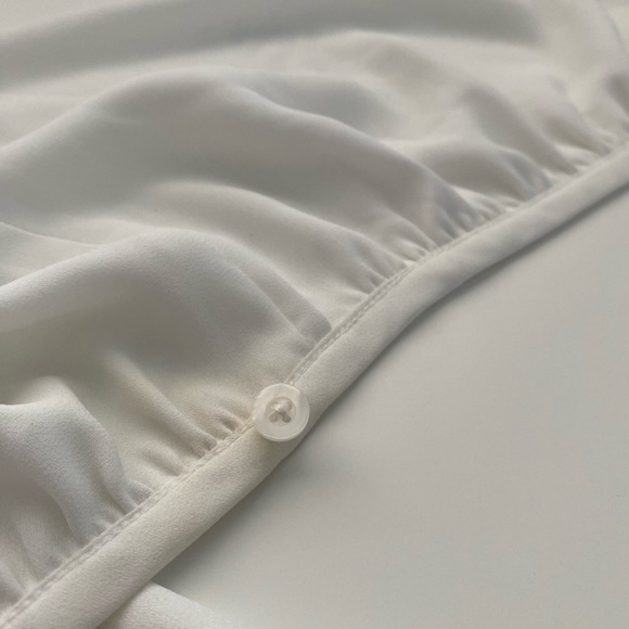 Sunday Best White Cropped Blouse (Size: XXS) - Picture 9 of 13